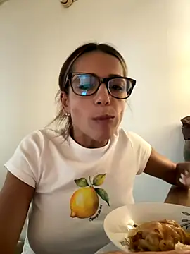 PlayfulShow online show from September 23, 2025, 8:06 am