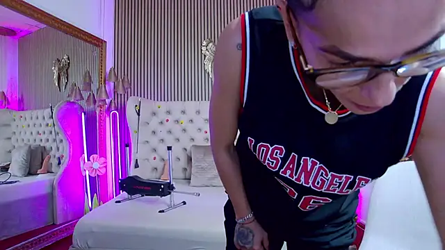 PlayfulShow online show from June 9, 2026, 12:50 pm