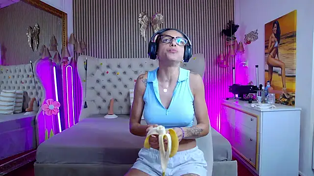 PlayfulShow online show from July 1, 2026, 9:44 am
