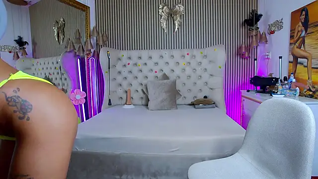 PlayfulShow online show from July 20, 2026, 5:33 am