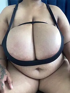 NonoGotBoobies online show from June 8, 2026, 7:53 am
