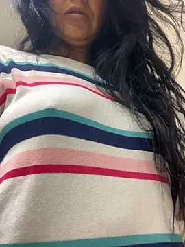 dulcecataliina online show from September 18, 2025, 10:06 am