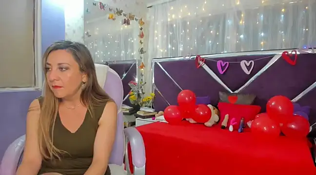 Snapshot of Dary_walker chatting on February 15, 2025, 6:12 pm Dary walker online show from February 15, 2025, 6:12 pm