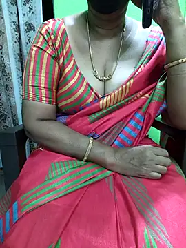 Snapshot of niiveditha chatting on September 24, 2025, 2:37 am niiveditha online show from September 24, 2025, 2:37 am