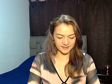 PenelopeMist online show from March 20, 2026, 2:49 am