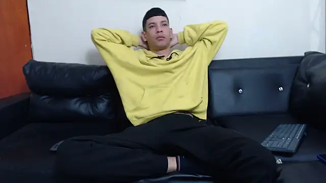 biigjhonny online show from November 16, 2025, 3:12 am