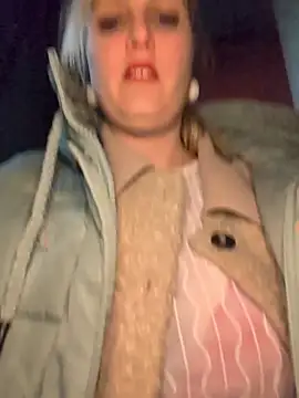 Snapshot of Sexybiene969 chatting on January 10, 2026, 5:15 pm Sexybiene969 online show from January 10, 2026, 5:15 pm