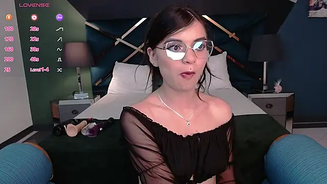 Snapshot of Emerald_gh chatting on February 15, 2025, 4:03 am Emerald gh online show from February 15, 2025, 4:03 am