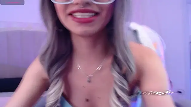 Snapshot of Emerald_gh chatting on September 27, 2025, 1:43 am Emerald gh online show from September 27, 2025, 1:43 am