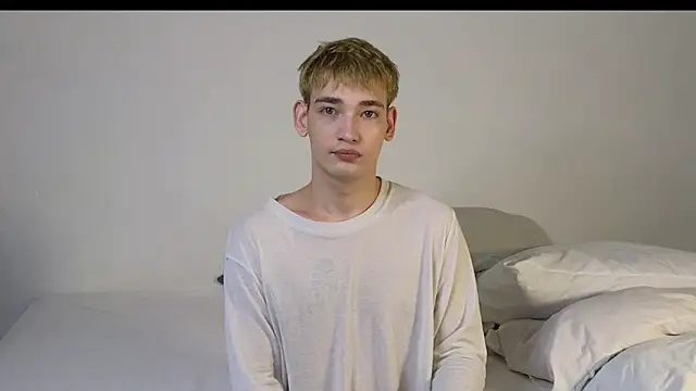 Julian wins online show from February 8, 2026, 11:30 pm