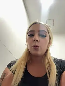 Snapshot of hotamanda01 chatting on March 12, 2026, 8:37 pm hotamanda01 online show from March 12, 2026, 8:37 pm