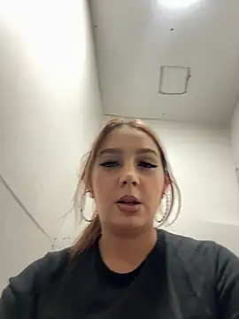 Snapshot of hotamanda01 chatting on March 20, 2026, 7:30 pm hotamanda01 online show from March 20, 2026, 7:30 pm