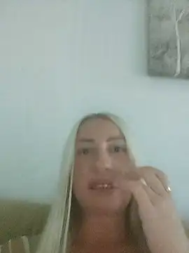 Snapshot of visnjica chatting on September 21, 2025, 9:16 pm visnjica online show from September 21, 2025, 9:16 pm