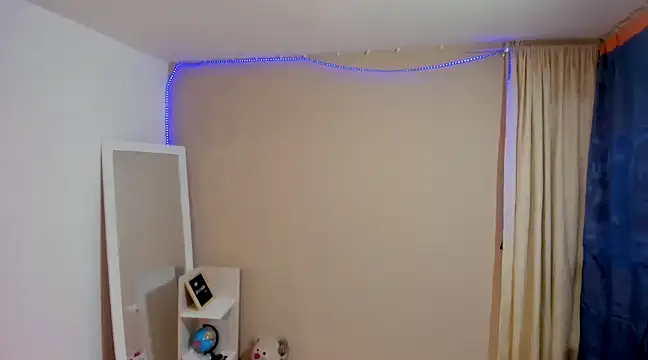 enyelsalas2 online show from March 2, 2025, 10:59 pm