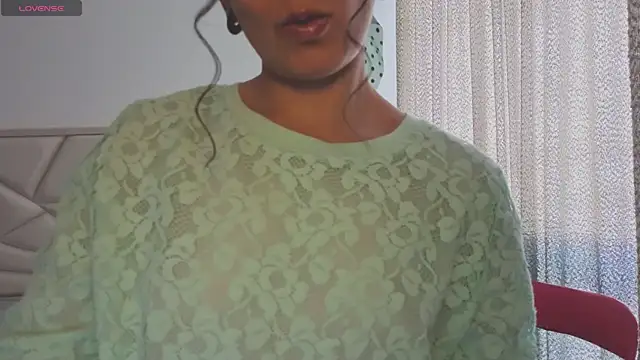 salome stockman s online show from May 12, 2026, 4:26 pm