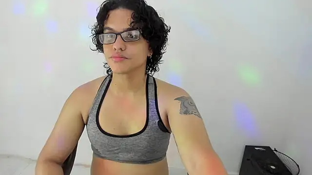 Snapshot of Diane_blossom chatting on October 6, 2025, 12:19 am Diane blossom online show from October 6, 2025, 12:19 am