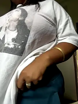 Snapshot of sinnerlady chatting on November 1, 2025, 4:25 am sinnerlady online show from November 1, 2025, 4:25 am