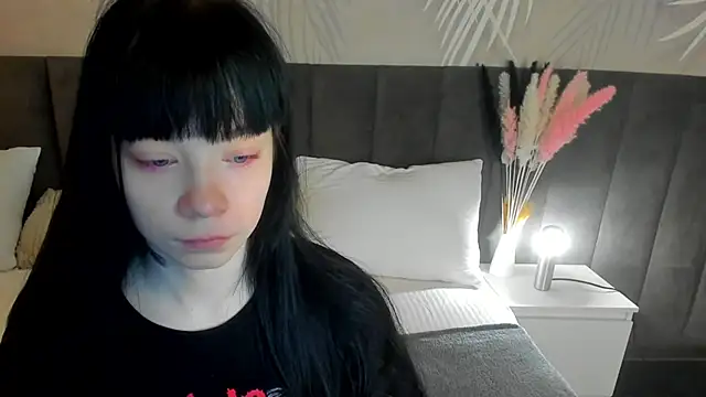 Snapshot of SkinyJoyce chatting on February 24, 2025, 2:08 am SkinyJoyce online show from February 24, 2025, 2:08 am
