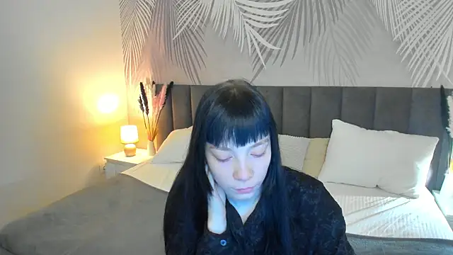 Snapshot of SkinyJoyce chatting on March 1, 2025, 2:04 am SkinyJoyce online show from March 1, 2025, 2:04 am