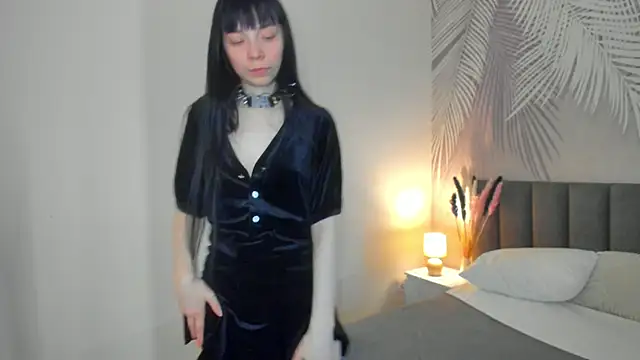 Snapshot of SkinyJoyce chatting on March 21, 2025, 5:43 am SkinyJoyce online show from March 21, 2025, 5:43 am