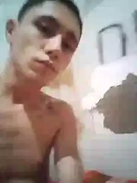 Snapshot of shuelldin chatting on March 5, 2025, 5:18 am shuelldin online show from March 5, 2025, 5:18 am