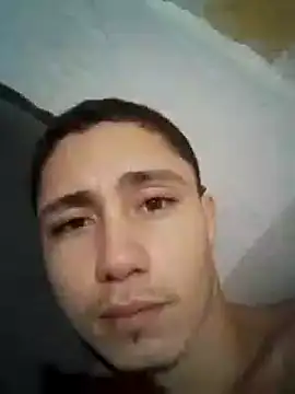 Snapshot of shuelldin chatting on March 11, 2025, 9:04 pm shuelldin online show from March 11, 2025, 9:04 pm