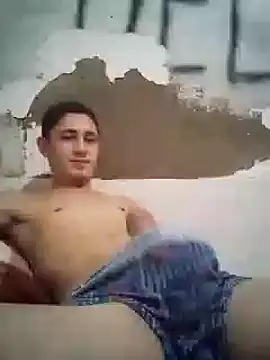 Snapshot of shuelldin chatting on March 18, 2025, 11:19 am shuelldin online show from March 18, 2025, 11:19 am