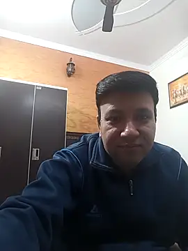 innocentboy1987 online show from December 17, 2025, 5:24 am