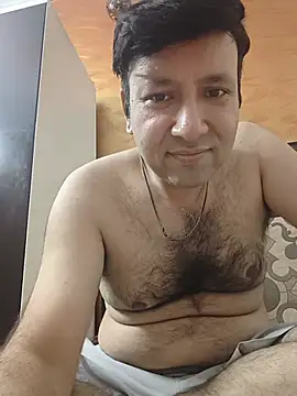 innocentboy1987 online show from July 15, 2026, 4:34 pm