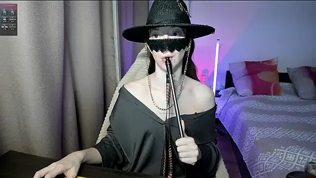 holyharlot online show from March 11, 2025, 2:18 pm
