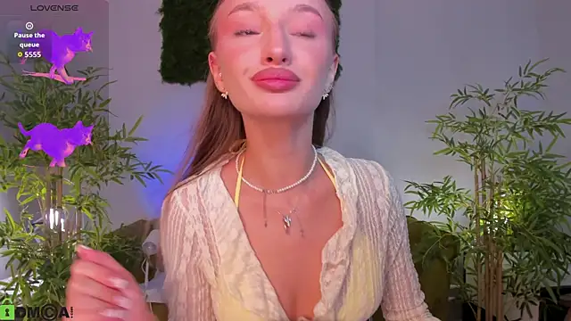 Snapshot of miiss__lulu chatting on June 26, 2026, 1:10 am miiss lulu online show from June 26, 2026, 1:10 am