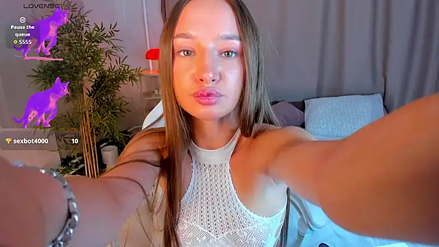 Snapshot of miiss__lulu chatting on July 21, 2026, 1:19 am miiss lulu online show from July 21, 2026, 1:19 am