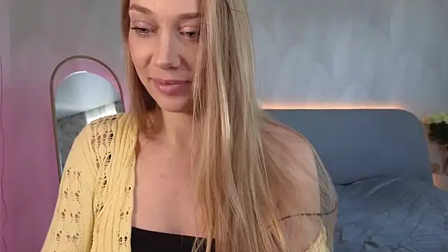 Snapshot of Engel_13 chatting on September 30, 2025, 12:32 pm Engel 13 online show from September 30, 2025, 12:32 pm