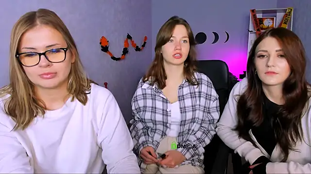 catherine kitty online show from October 29, 2025, 8:10 pm