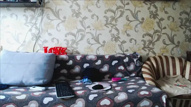 JennyStormy online show from October 19, 2025, 8:04 am