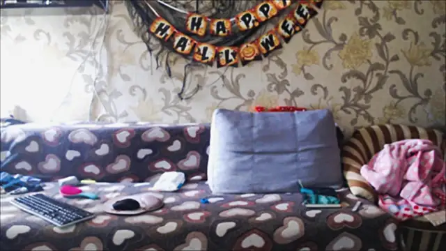 JennyStormy online show from October 25, 2025, 7:38 am