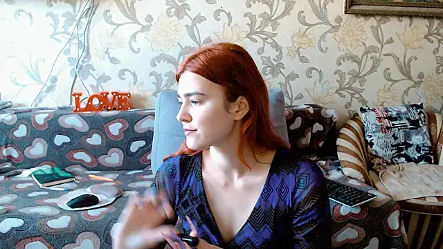 JennyStormy online show from November 3, 2025, 10:05 am