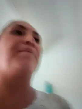 dulce valeriaa online show from February 10, 2025, 5:30 pm