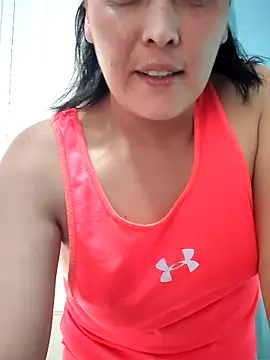dulce valeriaa online show from February 15, 2025, 8:54 pm