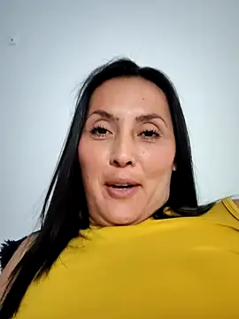dulce valeriaa online show from February 21, 2025, 4:59 pm