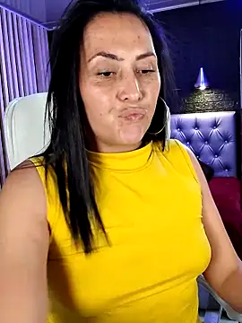 dulce valeriaa online show from March 11, 2025, 4:40 pm