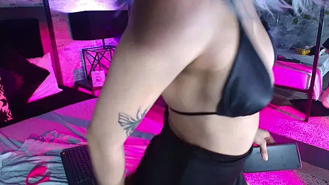 Snapshot of Hellen_Hell_ chatting on March 13, 2025, 7:39 pm Hellen Hell online show from March 13, 2025, 7:39 pm