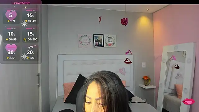 Snapshot of Michelle__taylor chatting on February 22, 2025, 1:57 pm Michelle  taylor online show from February 22, 2025, 1:57 pm