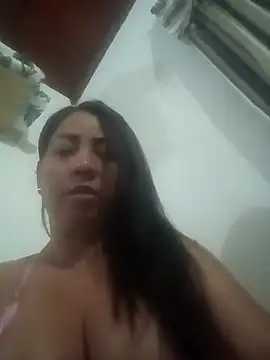 Snapshot of Michelle__taylor chatting on March 14, 2025, 1:59 am Michelle  taylor online show from March 14, 2025, 1:59 am
