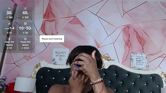 LindaBird online show from March 9, 2026, 8:24 pm