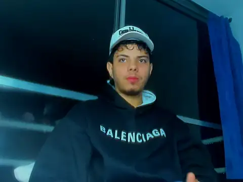 Alessandro 1610 online show from October 2, 2025, 5:58 am