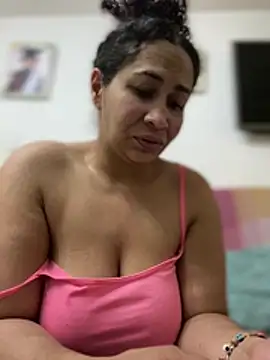 Carola-Ross online show from February 14, 2026, 3:42 pm