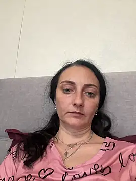 Miroslava1247 online show from May 13, 2026, 9:50 am