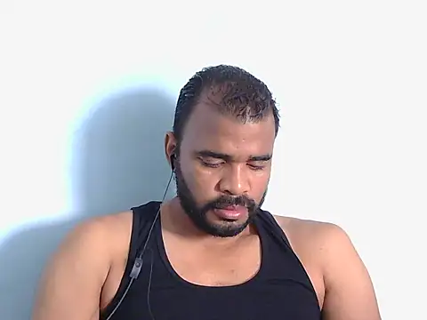 Snapshot of YOX22 chatting on October 6, 2025, 1:41 pm YOX22 online show from October 6, 2025, 1:41 pm