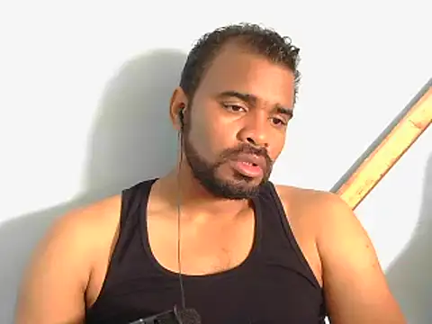 Snapshot of YOX22 chatting on October 27, 2025, 3:05 pm YOX22 online show from October 27, 2025, 3:05 pm